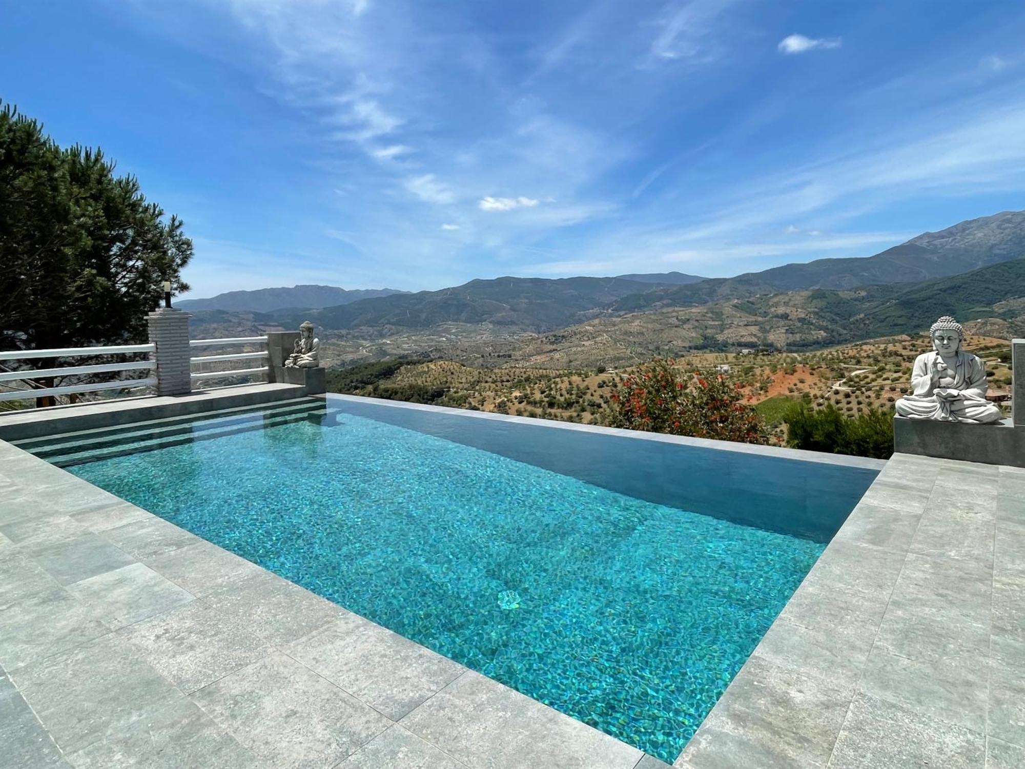 Hotel Casa Eden - Mountain View, Infinity Pool Alozaina Esterno foto